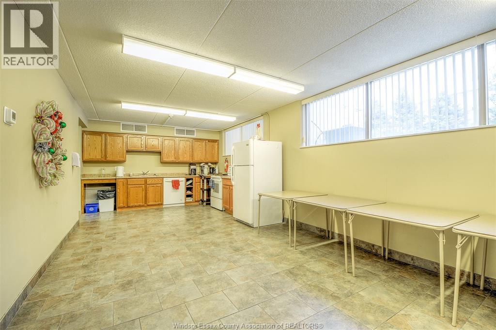 320 Village Grove Drive Unit# A401, Tecumseh, Ontario  N8N 4X7 - Photo 37 - 26012013