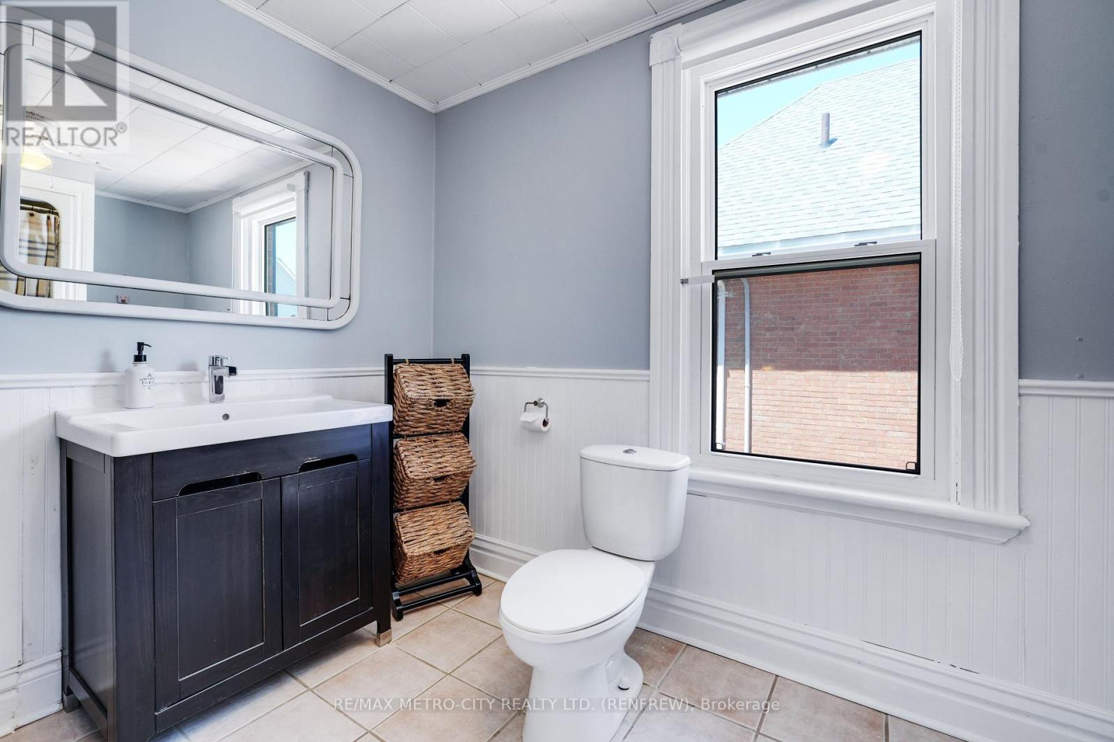 200 Ross Street, Renfrew, Ontario  K7V 2J2 - Photo 22 - X13170932