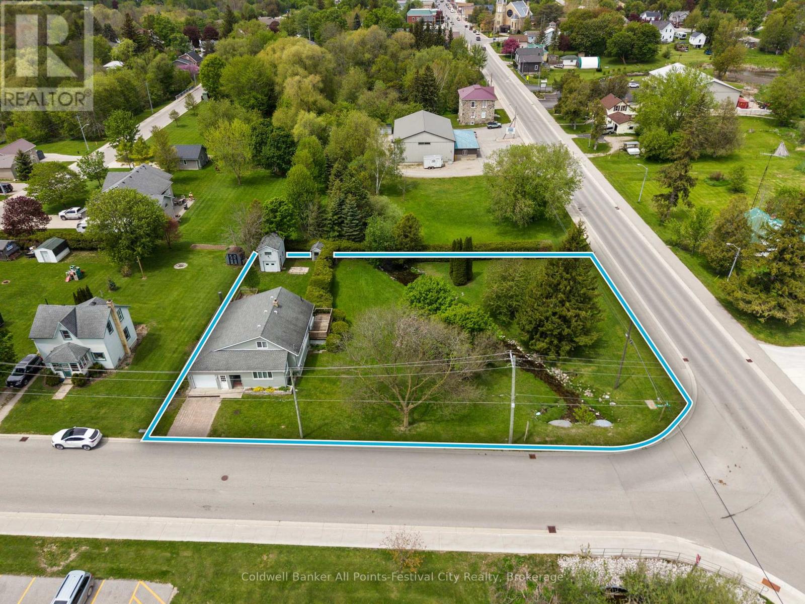 484 Bob Street, Huron-Kinloss (Lucknow), Ontario  N0G 2H0 - Photo 2 - X13170926