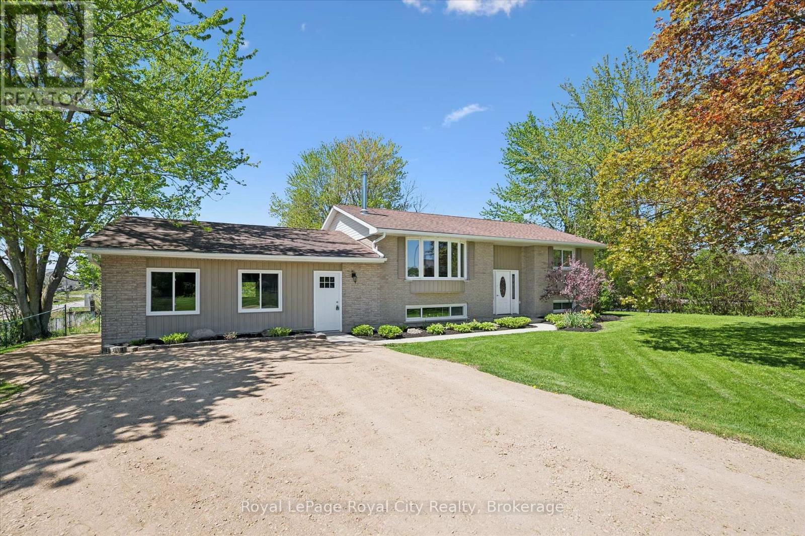 4 MACDONALD STREET, Centre Wellington, Ontario