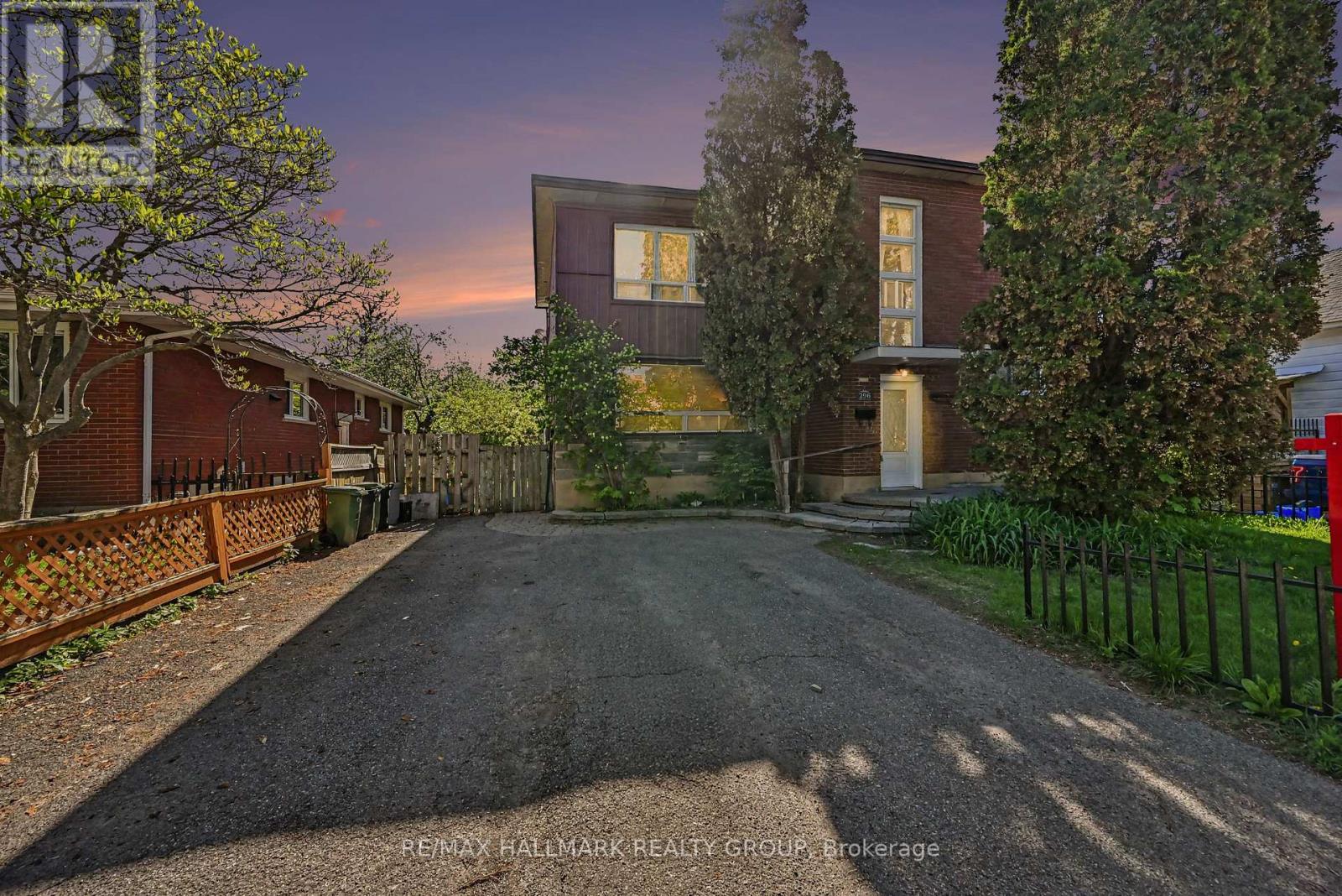 296 BRITANNIA ROAD, Ottawa, Ontario