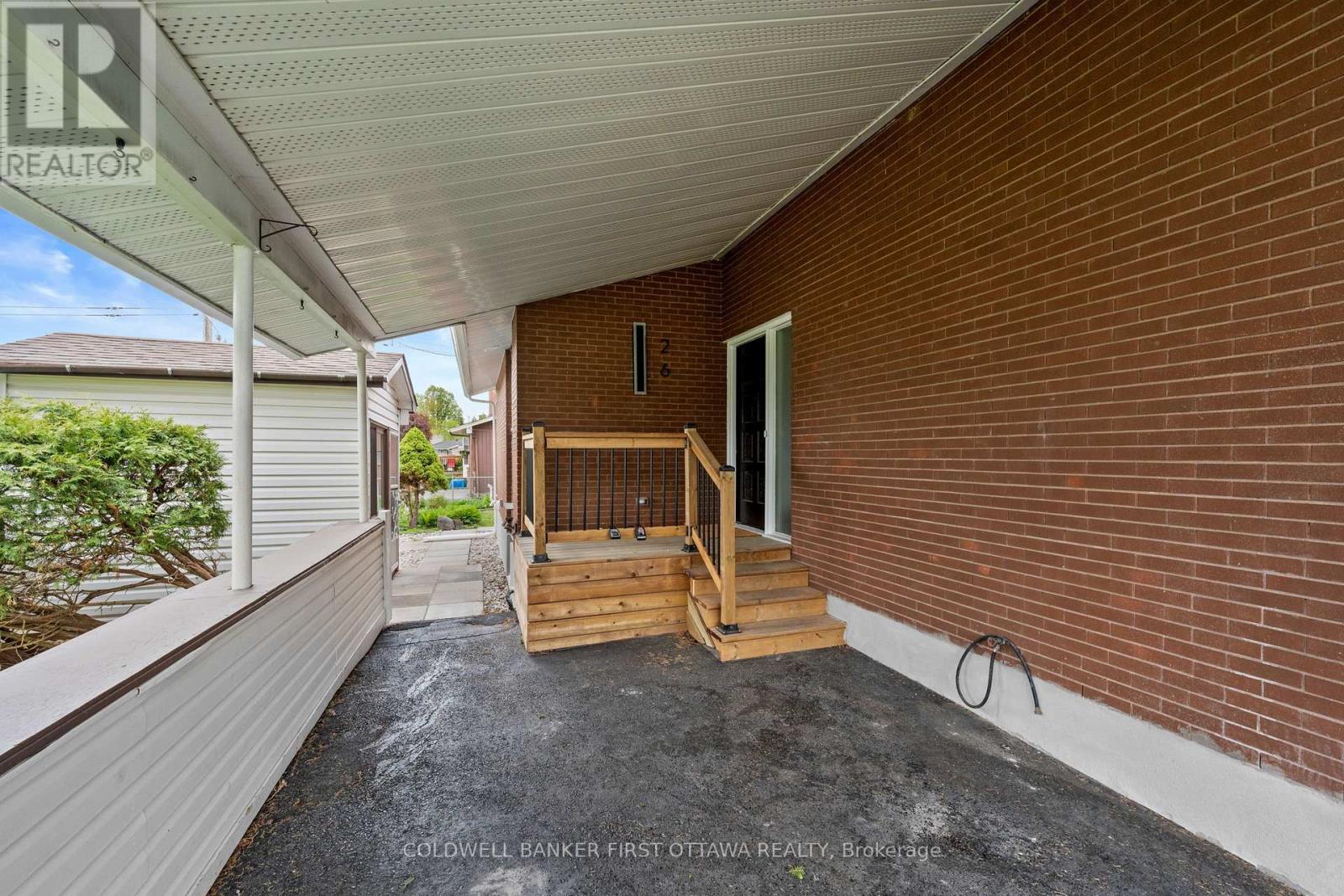 26 Spring Garden Avenue, Ottawa, Ontario  K2G 3B4 - Photo 3 - X13170930