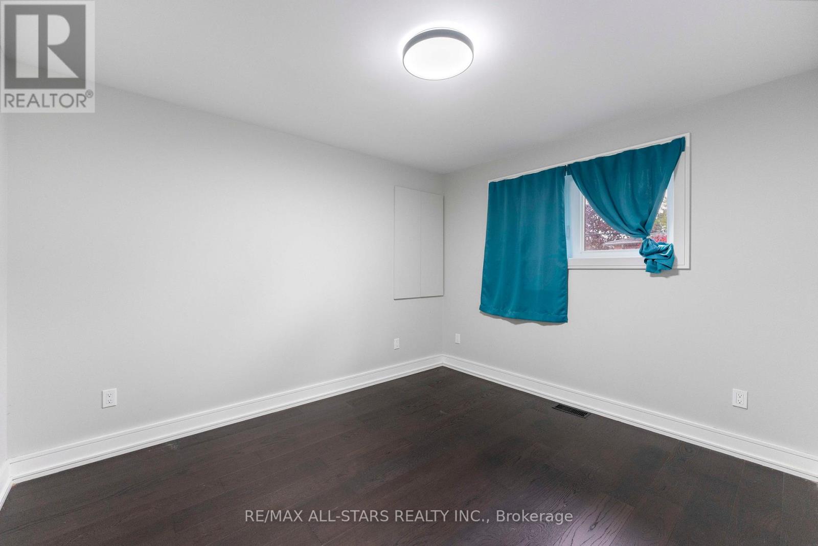 826 Krosno Boulevard, Pickering, Ontario  L1W 1G9 - Photo 18 - E13162846