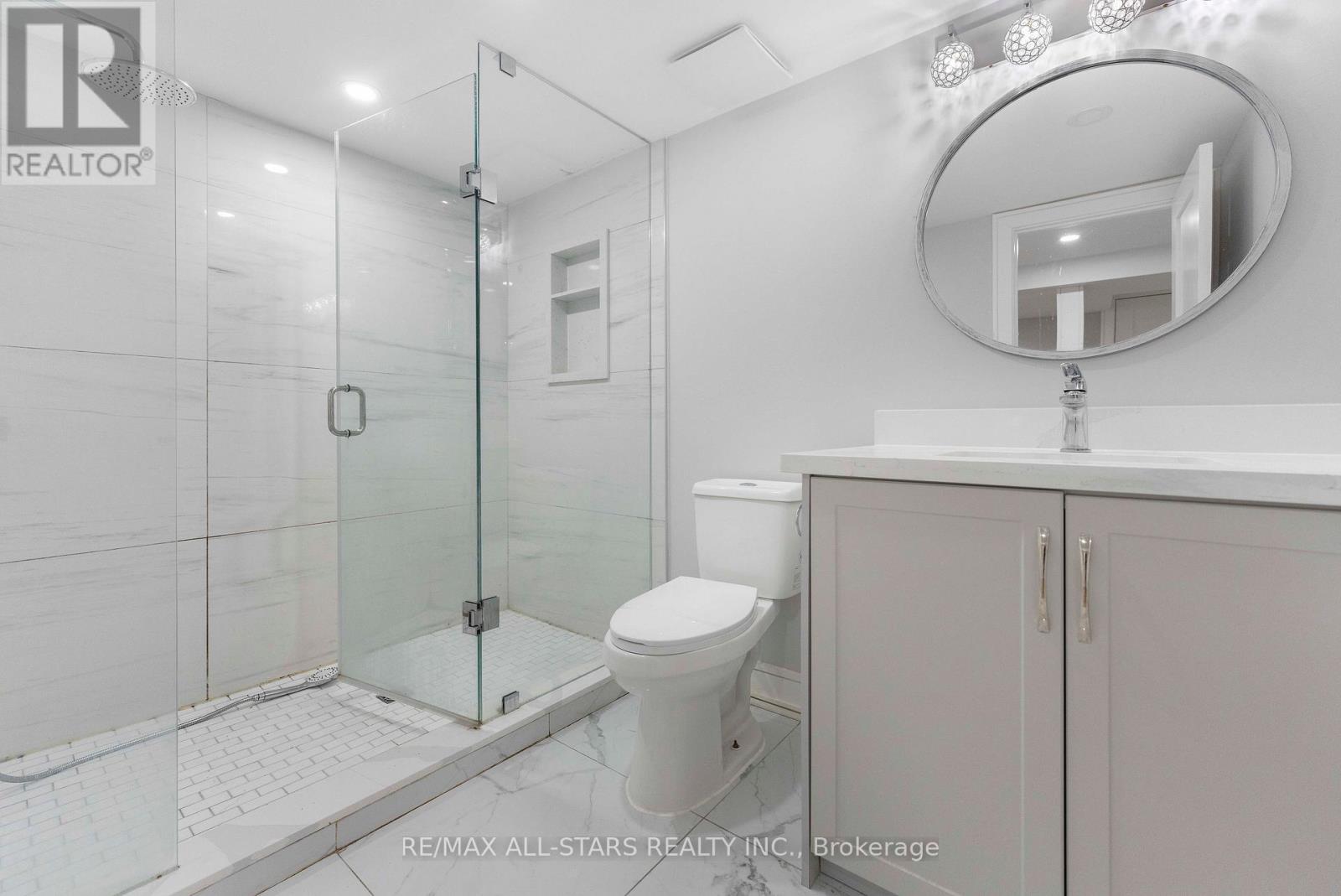 826 Krosno Boulevard, Pickering, Ontario  L1W 1G9 - Photo 34 - E13162846