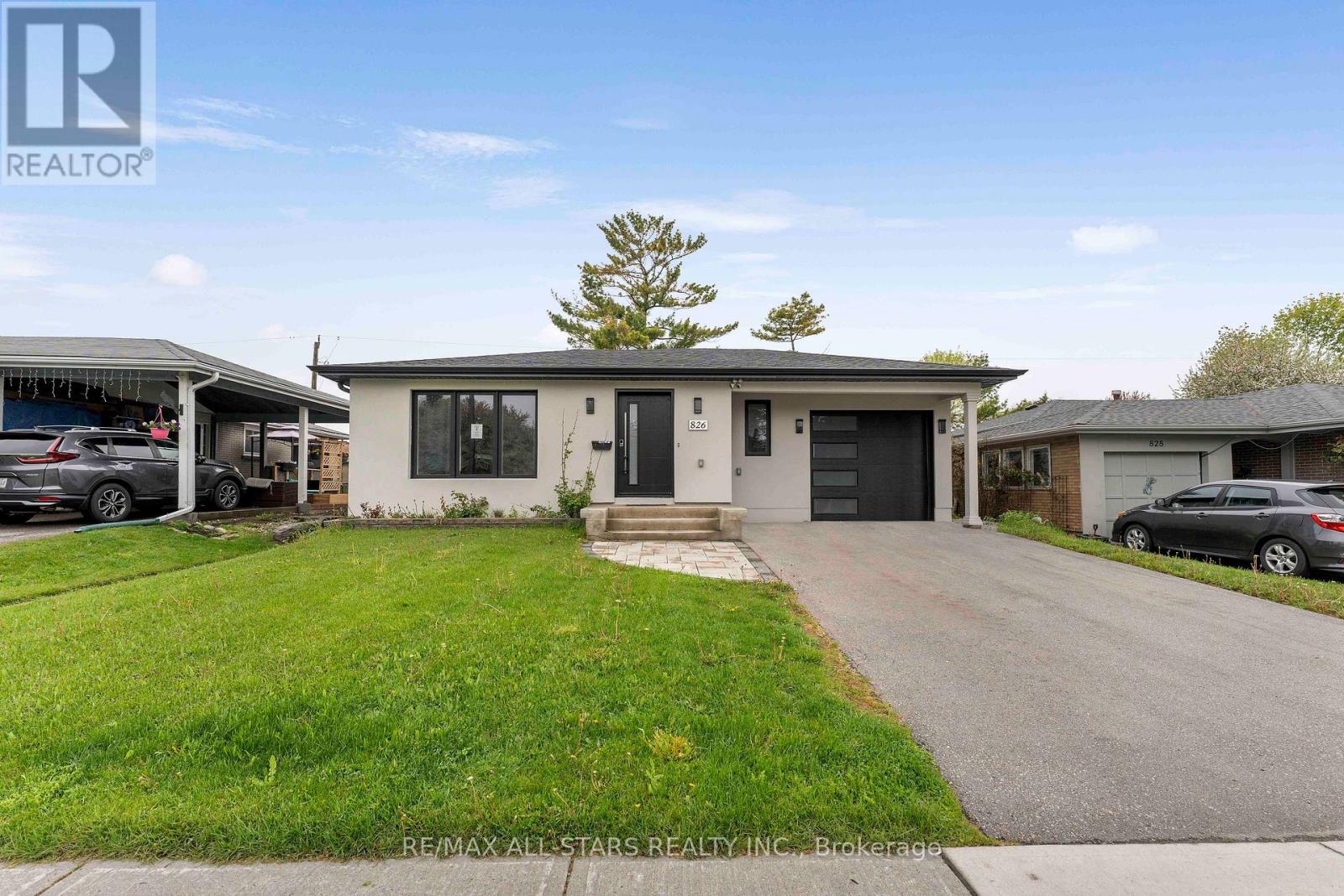 826 Krosno Boulevard, Pickering, Ontario  L1W 1G9 - Photo 2 - E13162846