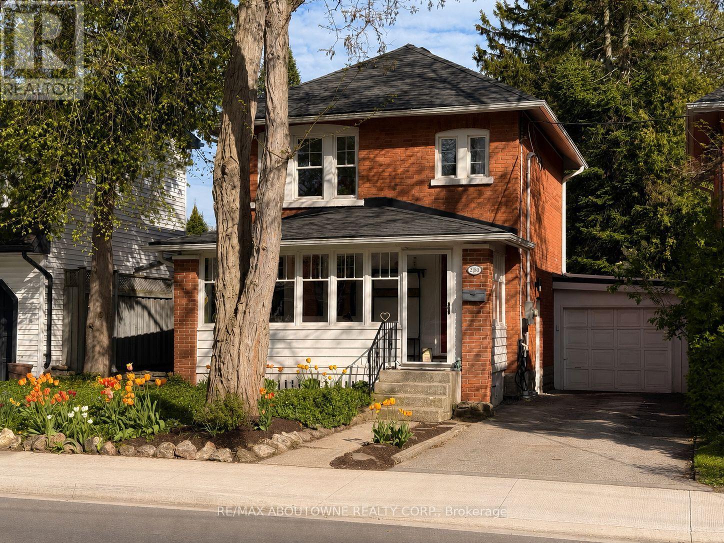 2180 Caroline Street, Burlington, Ontario  L7R 1M3 - Photo 1 - W13055148