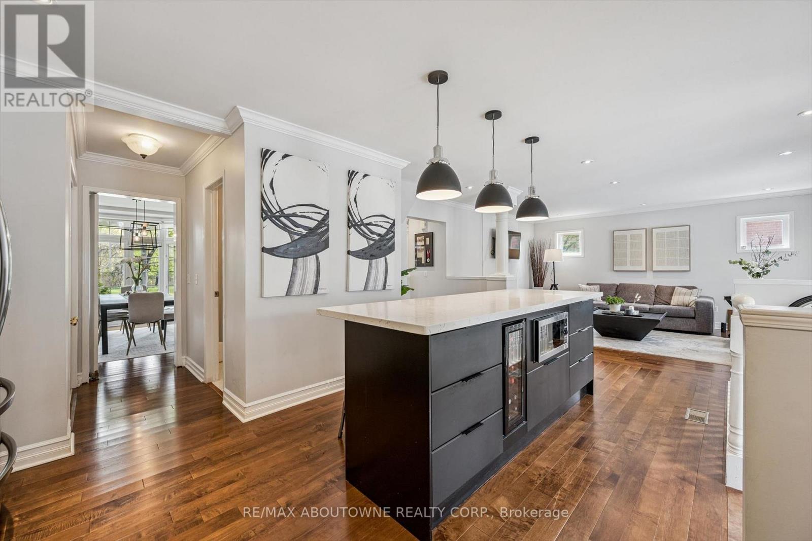 2500 Sixth Line, Oakville, Ontario  L6H 5Z8 - Photo 18 - W13128082