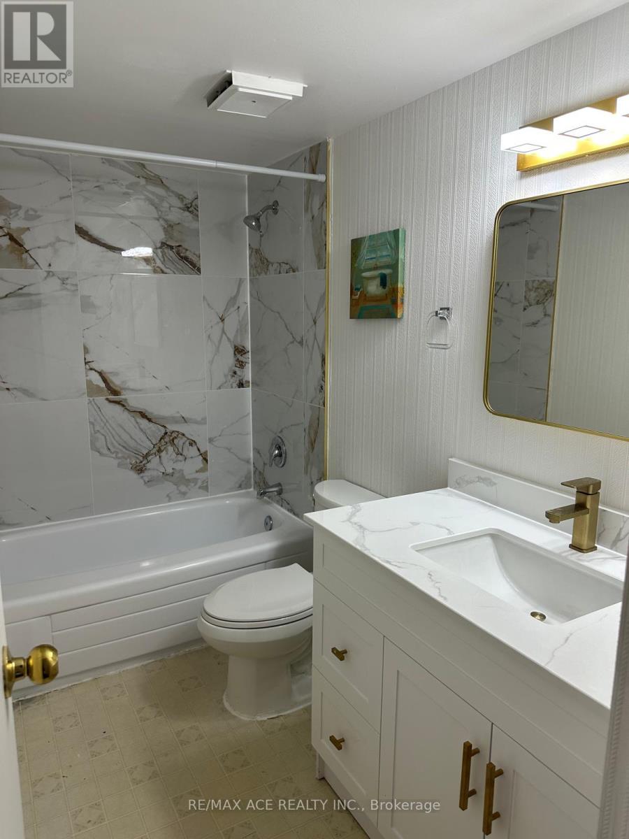 2807 - 10 Tangreen Court, Toronto, Ontario  M2M 4B9 - Photo 13 - C13170768