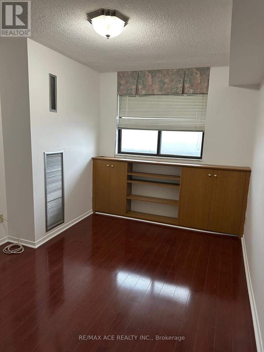 2807 - 10 Tangreen Court, Toronto, Ontario  M2M 4B9 - Photo 8 - C13170768