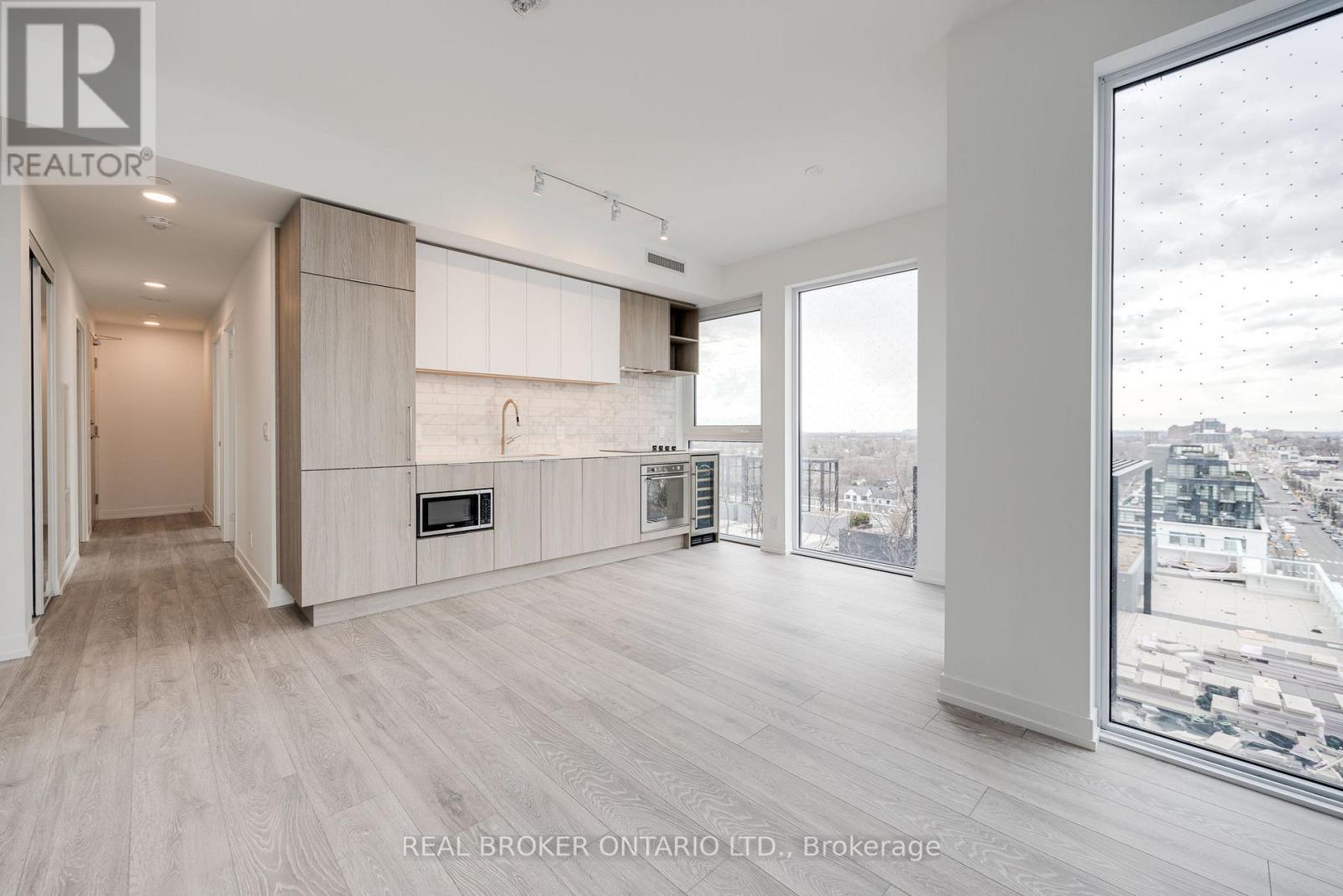 1106 - 2020 BATHURST STREET, Toronto, Ontario