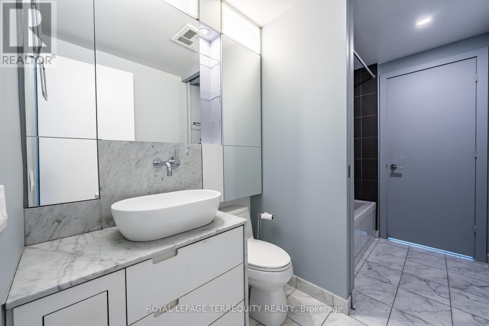 4008 - 33 Charles Street E, Toronto, Ontario  M4Y 0A2 - Photo 14 - C13170896