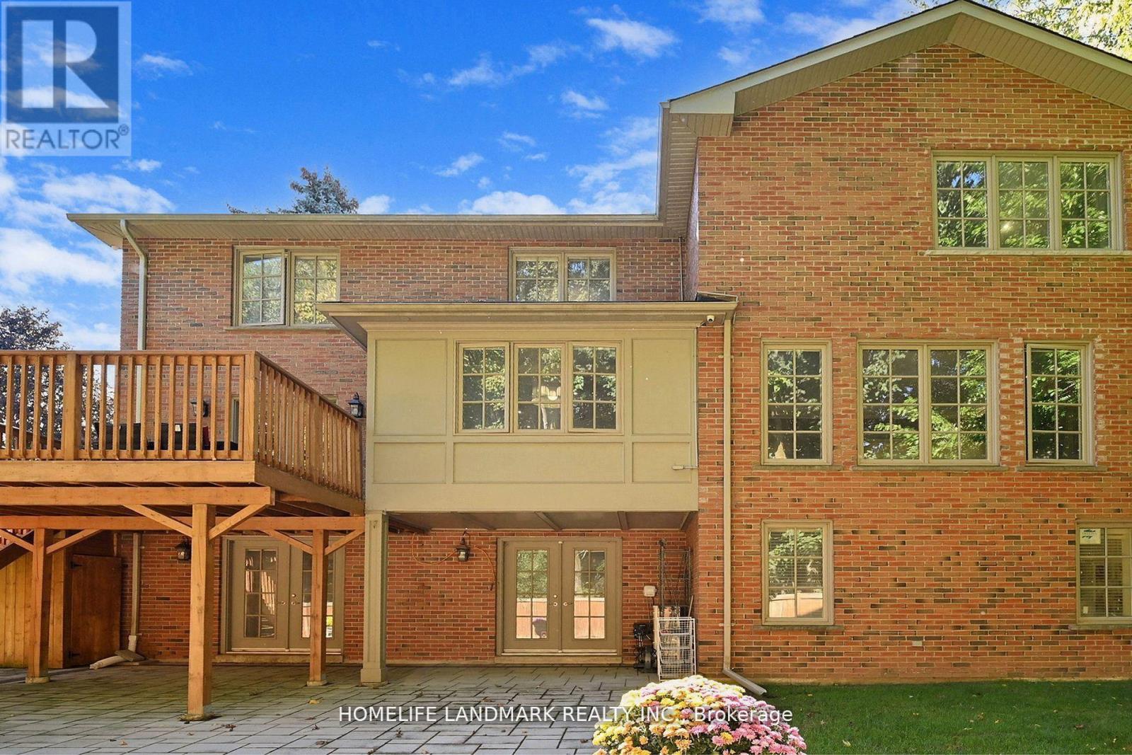 30 Bobwhite Crescent, Toronto, Ontario  M2L 2E1 - Photo 46 - C13171006