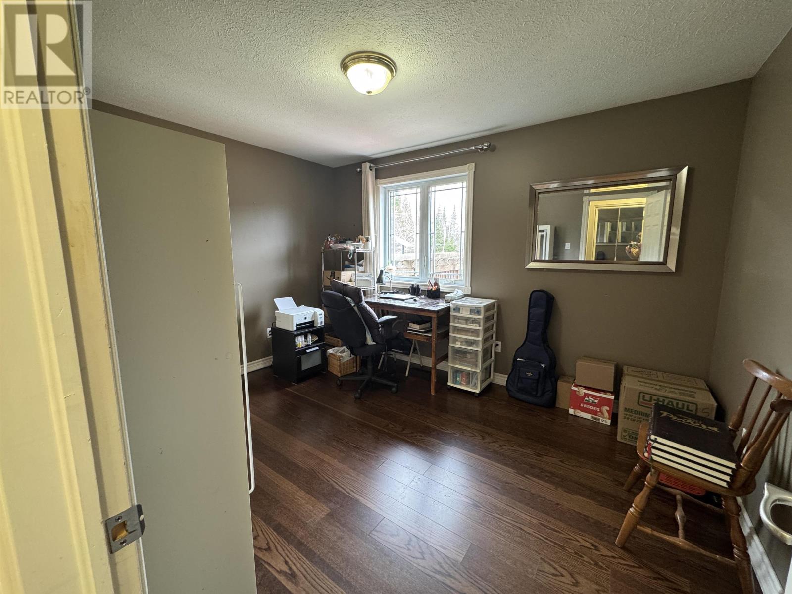8 Matachewan Rd, Manitouwadge, Ontario  P0T 2C0 - Photo 18 - TB2600950