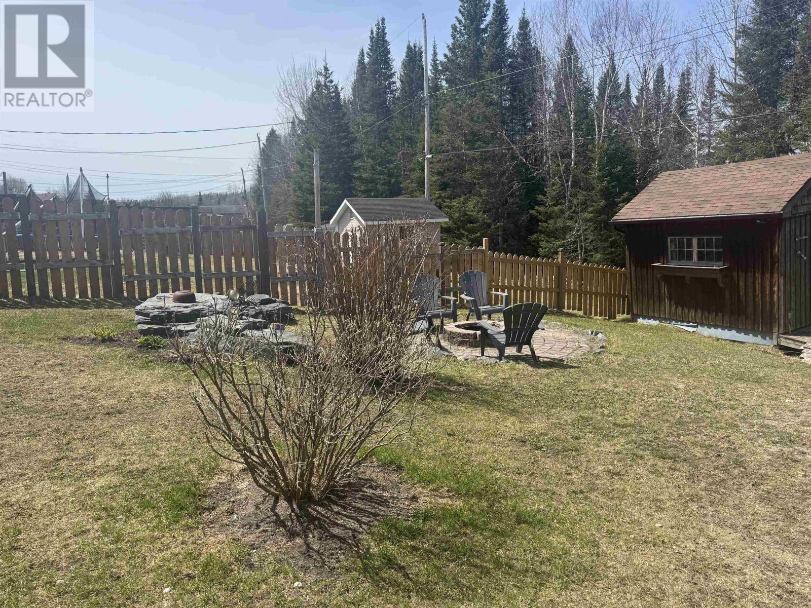 8 Matachewan Rd, Manitouwadge, Ontario  P0T 2C0 - Photo 37 - TB2600950
