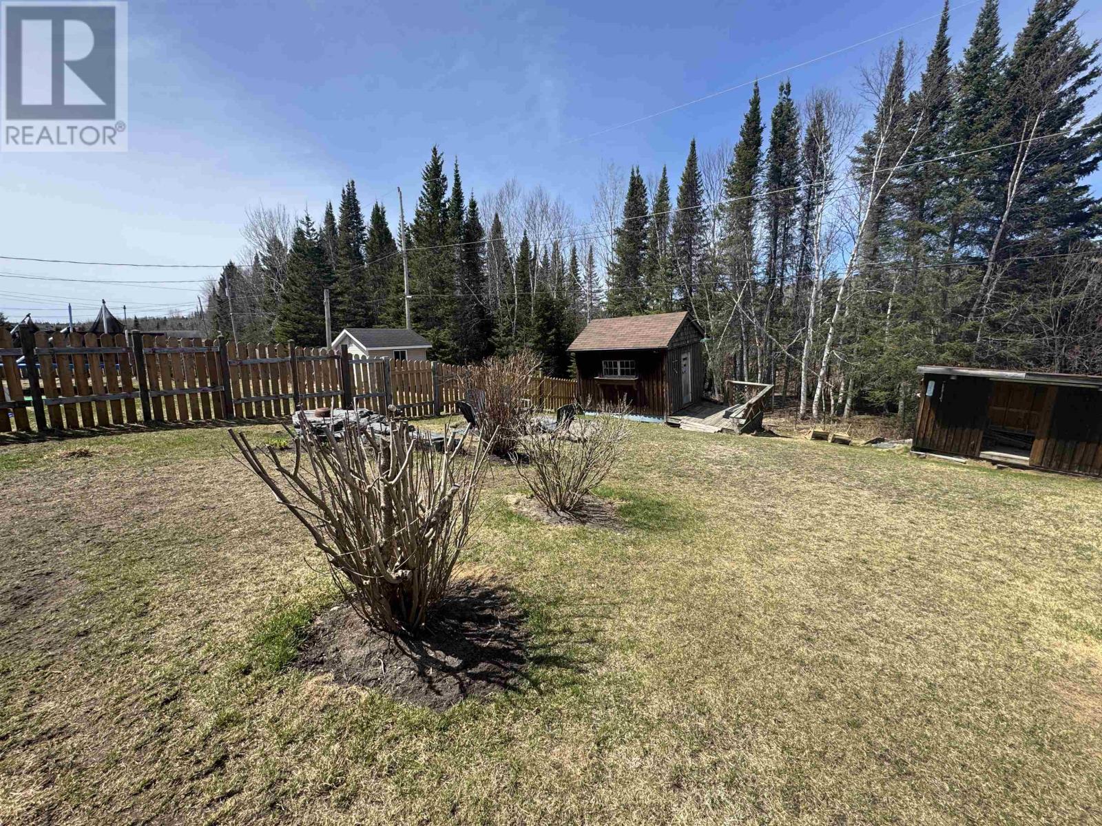 8 Matachewan Rd, Manitouwadge, Ontario  P0T 2C0 - Photo 39 - TB2600950