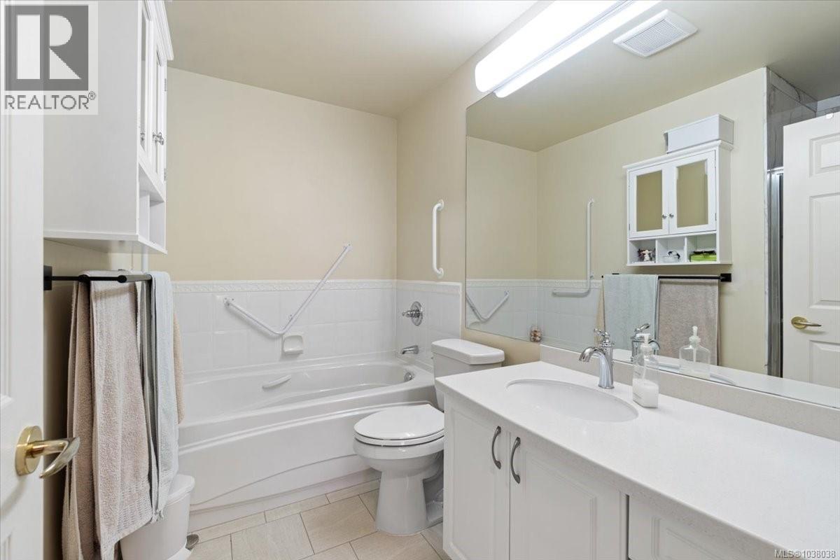105 5620 Edgewater Lane, Nanaimo, British Columbia  V9T 6K1 - Photo 25 - 1038038