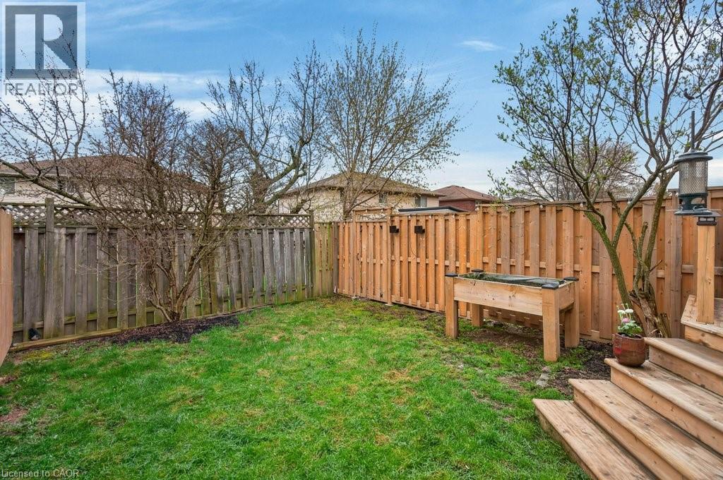 7 Perthshire Court, Hamilton, Ontario  L9B 2H1 - Photo 34 - 40822177