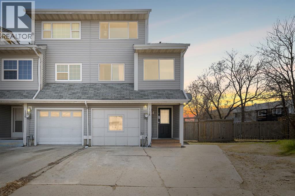 118 Wylie Place, Fort Mcmurray, Alberta  T9H 4R4 - Photo 1 - A2311012