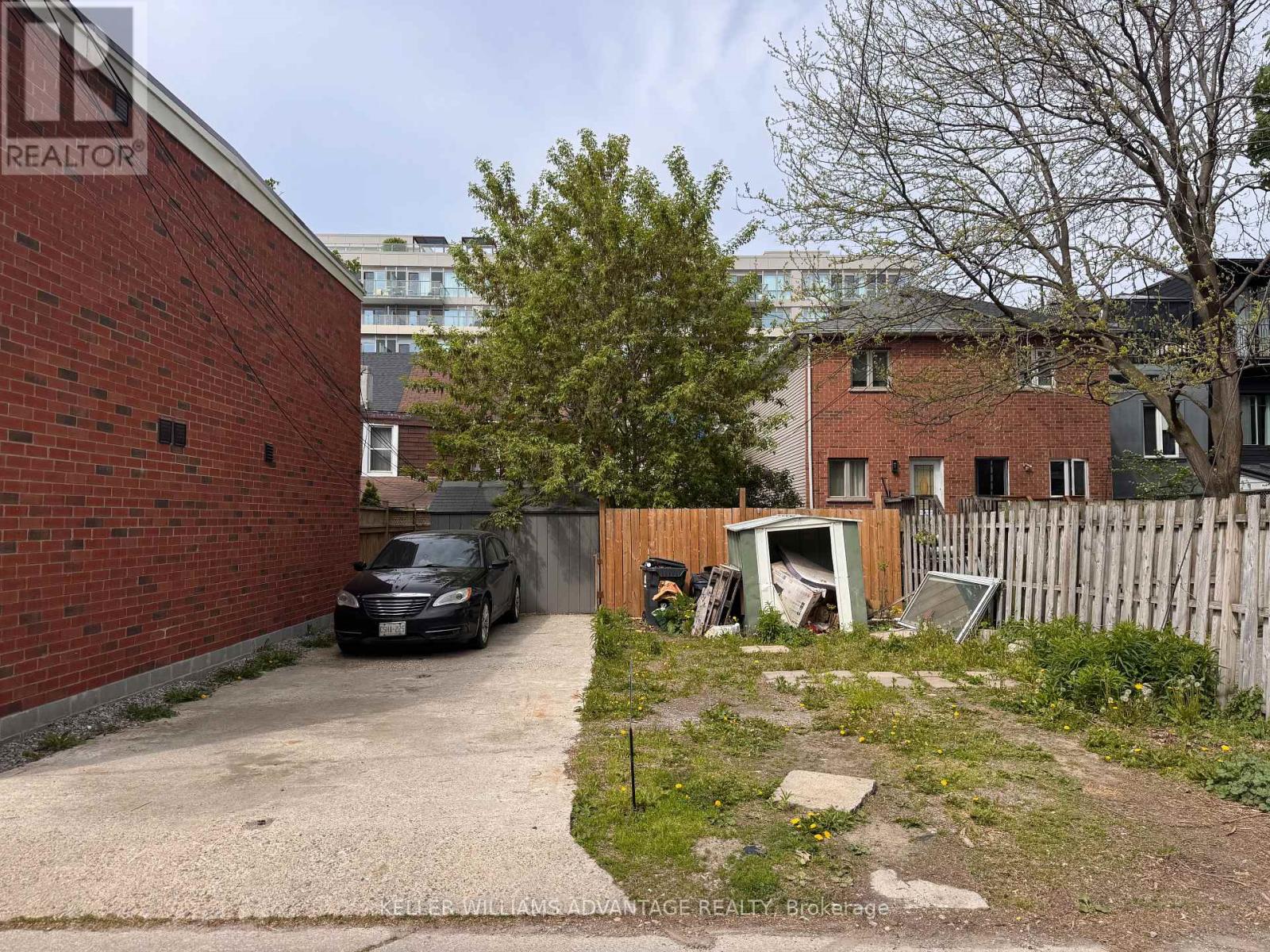 163 Logan Avenue, Toronto, Ontario  M4M 2N2 - Photo 10 - E13170796