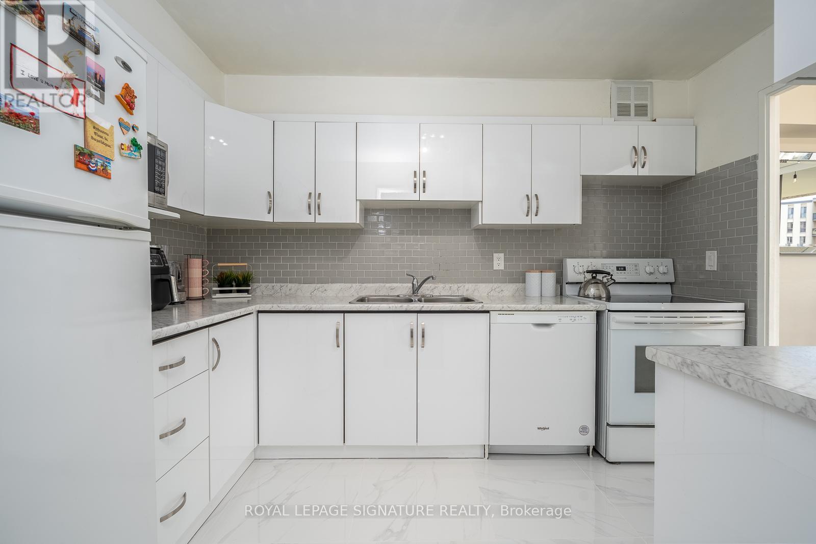 1110 - 120 Dundalk Drive, Toronto, Ontario  M1P 4V9 - Photo 11 - E13170810