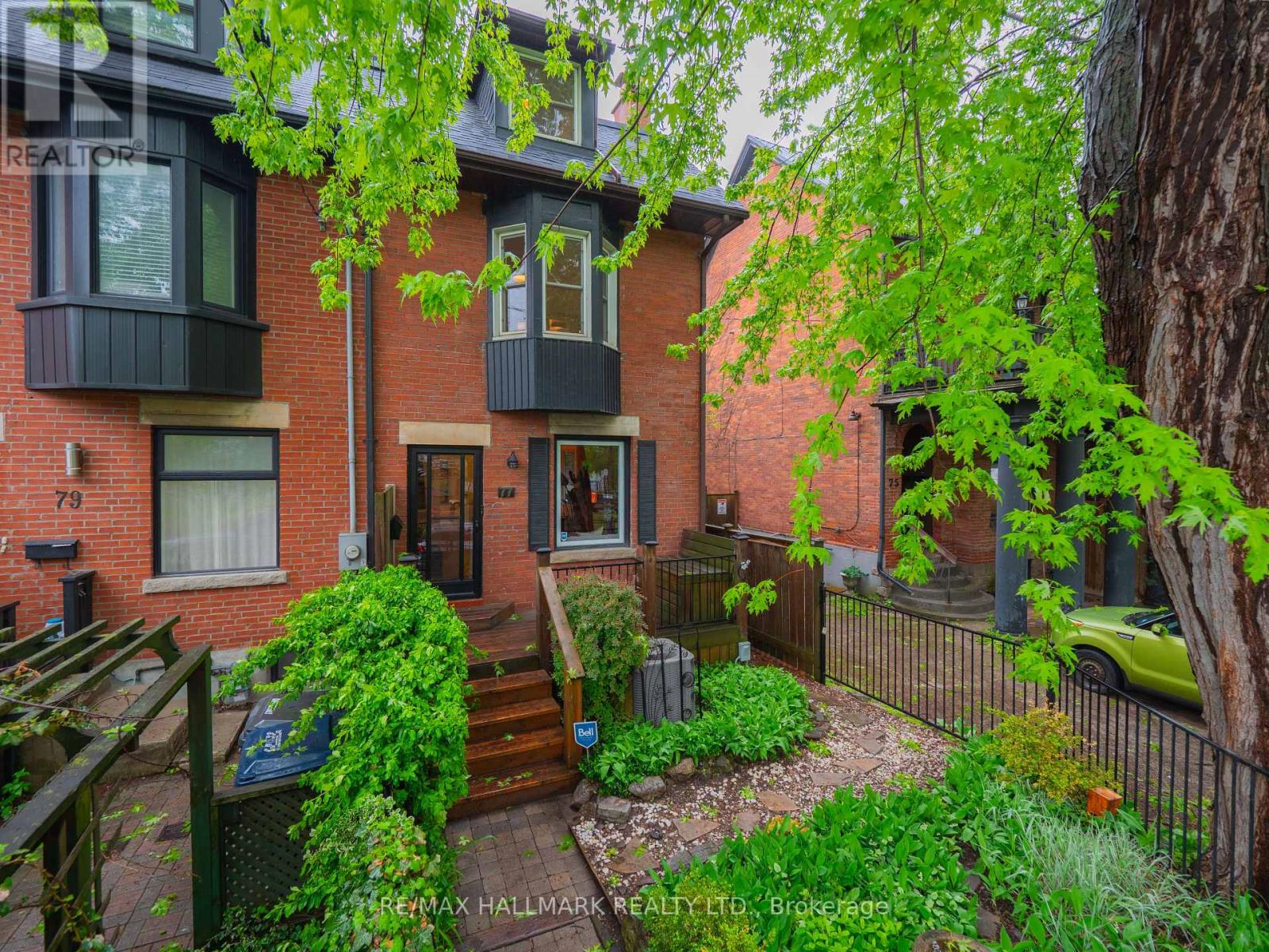 77 MCGEE STREET, Toronto, Ontario