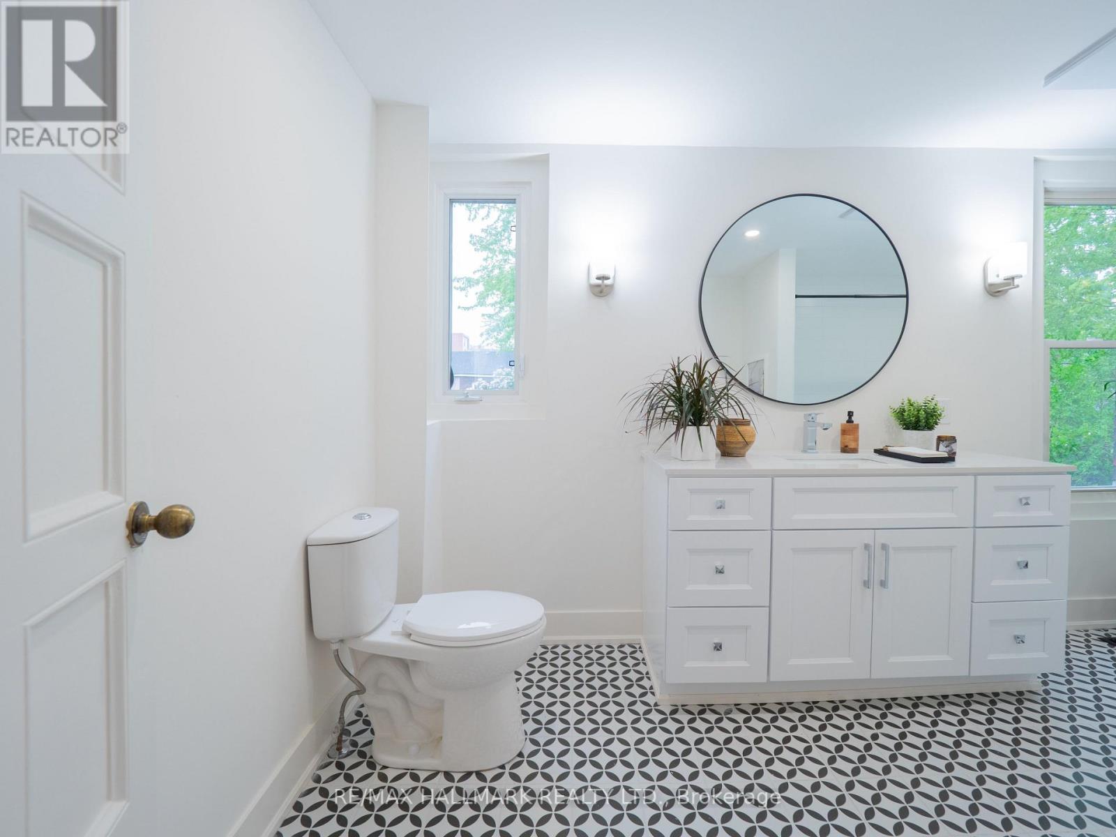 77 Mcgee Street, Toronto, Ontario  M4M 2L1 - Photo 27 - E13170836