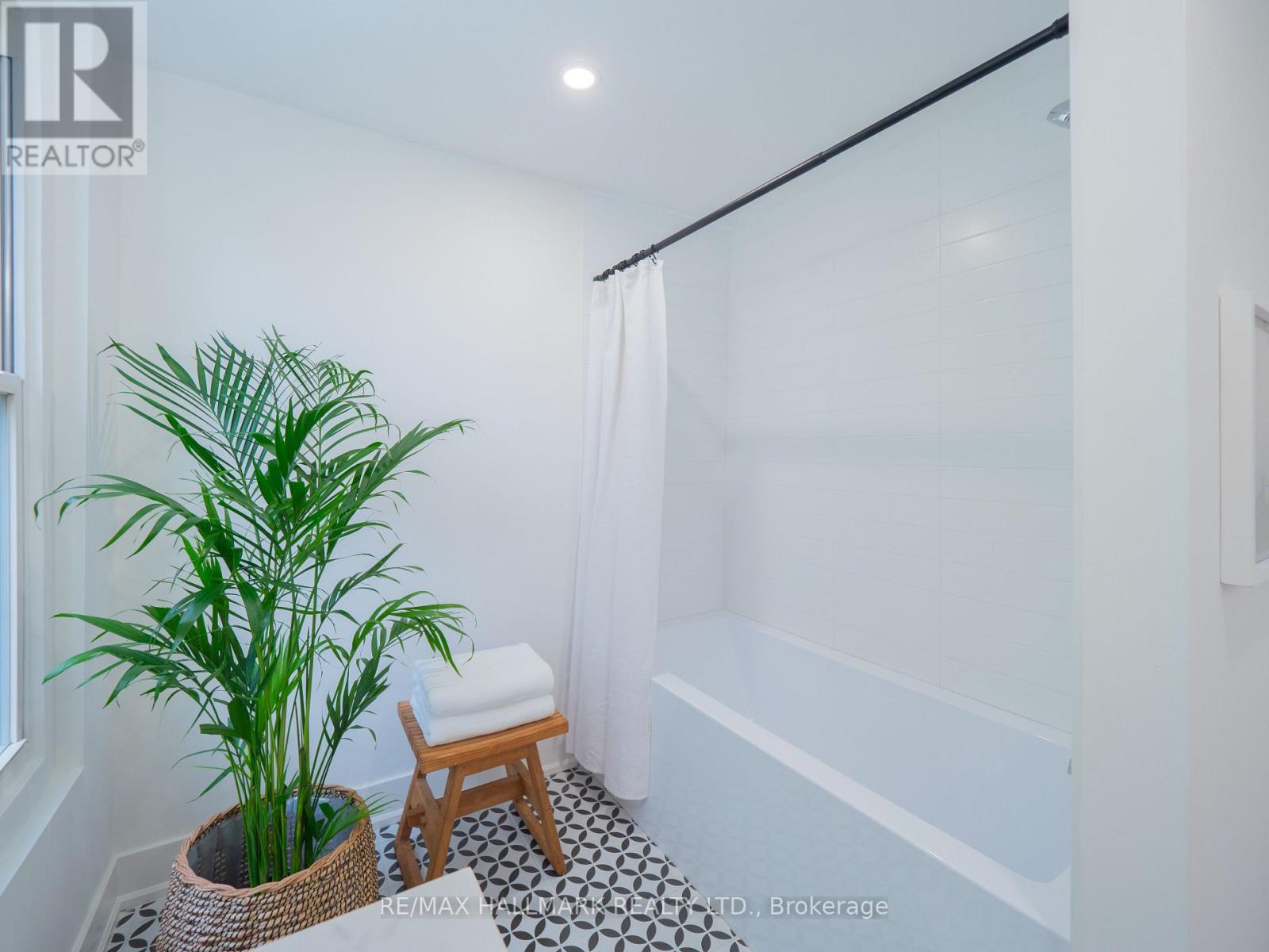 77 Mcgee Street, Toronto, Ontario  M4M 2L1 - Photo 30 - E13170836