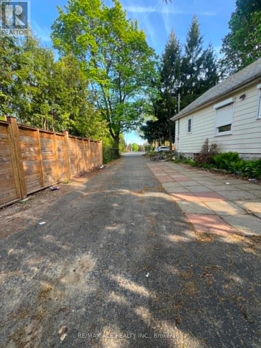Main - 54 Dale Avenue, Toronto, Ontario  M1J 3J5 - Photo 2 - E13170872