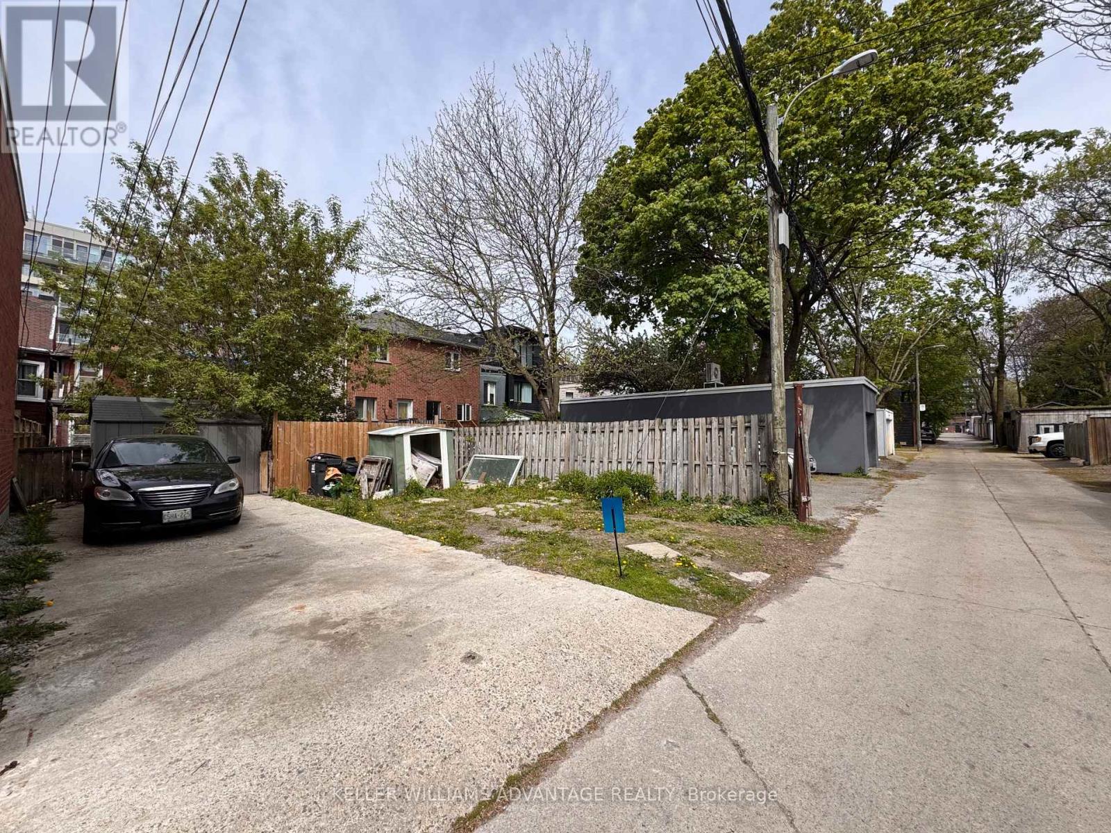 165 Logan Avenue, Toronto, Ontario  M4M 2N2 - Photo 7 - E13170886