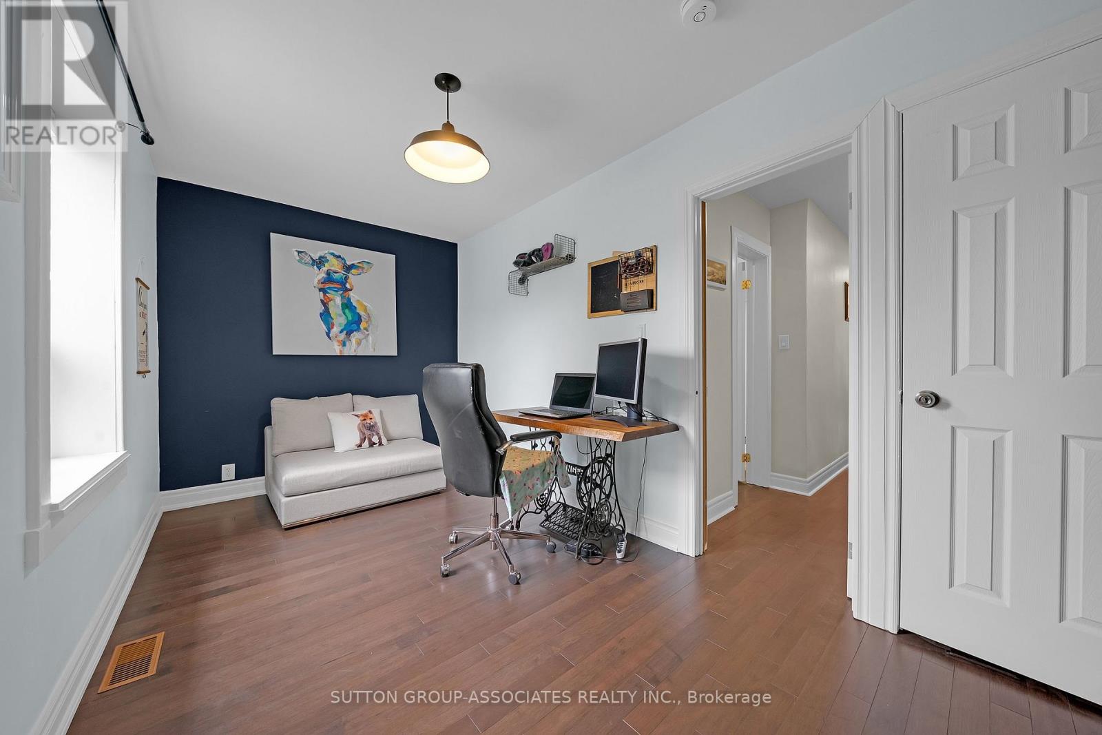 69 Dagmar Avenue, Toronto, Ontario  M4M 1V9 - Photo 19 - E13170974