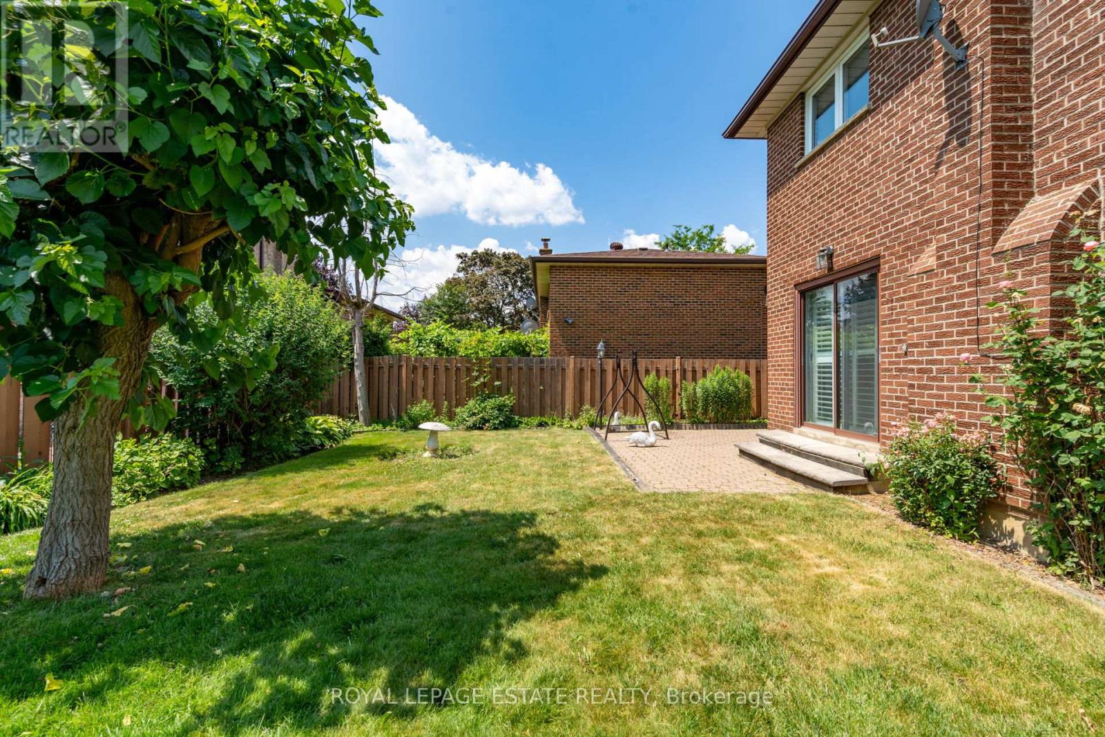 17 Altair Avenue, Toronto, Ontario  M1W 2R1 - Photo 26 - E13171032