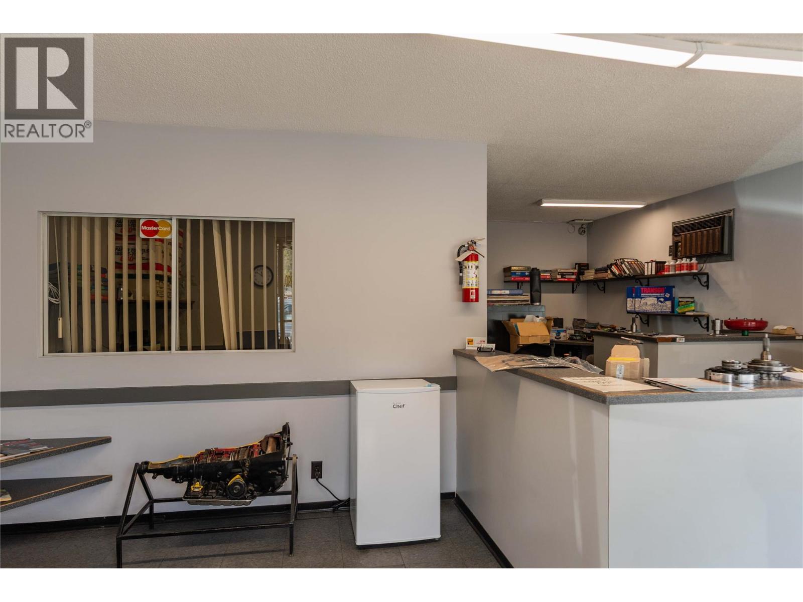 2865 B And 2929 Highway Drive, Trail, British Columbia  V1R 2T2 - Photo 30 - 10344222