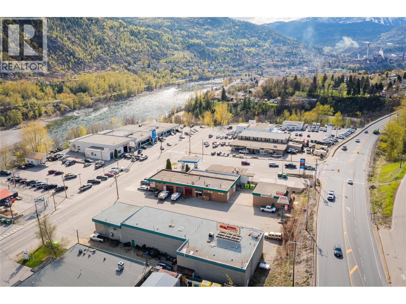 2865 B And 2929 Highway Drive, Trail, British Columbia  V1R 2T2 - Photo 72 - 10344222