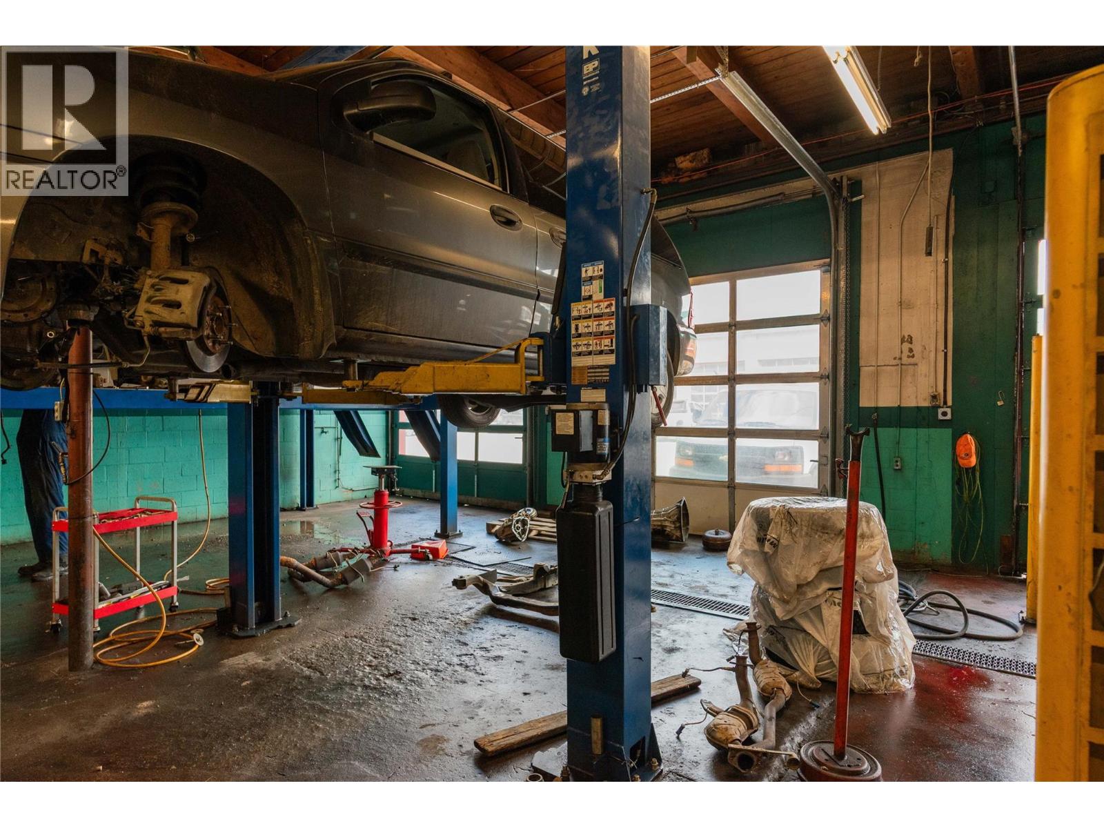 2865 B And 2929 Highway Drive, Trail, British Columbia  V1R 2T2 - Photo 36 - 10344222