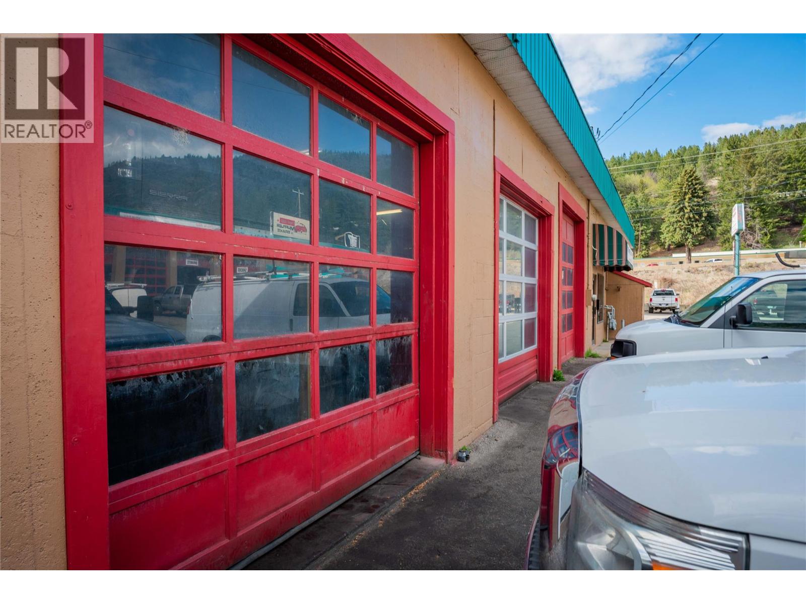 2865 B And 2929 Highway Drive, Trail, British Columbia  V1R 2T2 - Photo 28 - 10344222