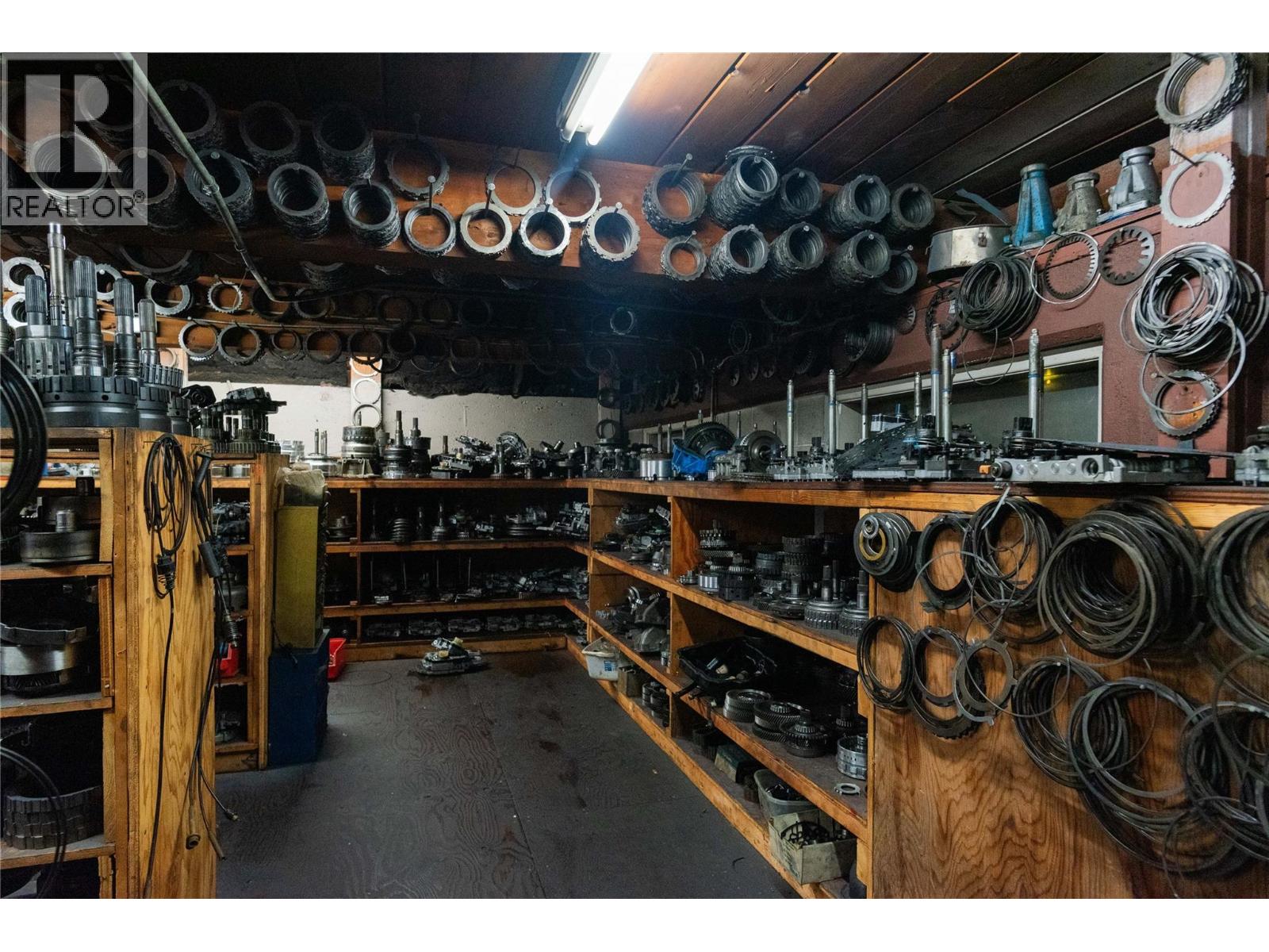 2865 B And 2929 Highway Drive, Trail, British Columbia  V1R 2T2 - Photo 46 - 10344222