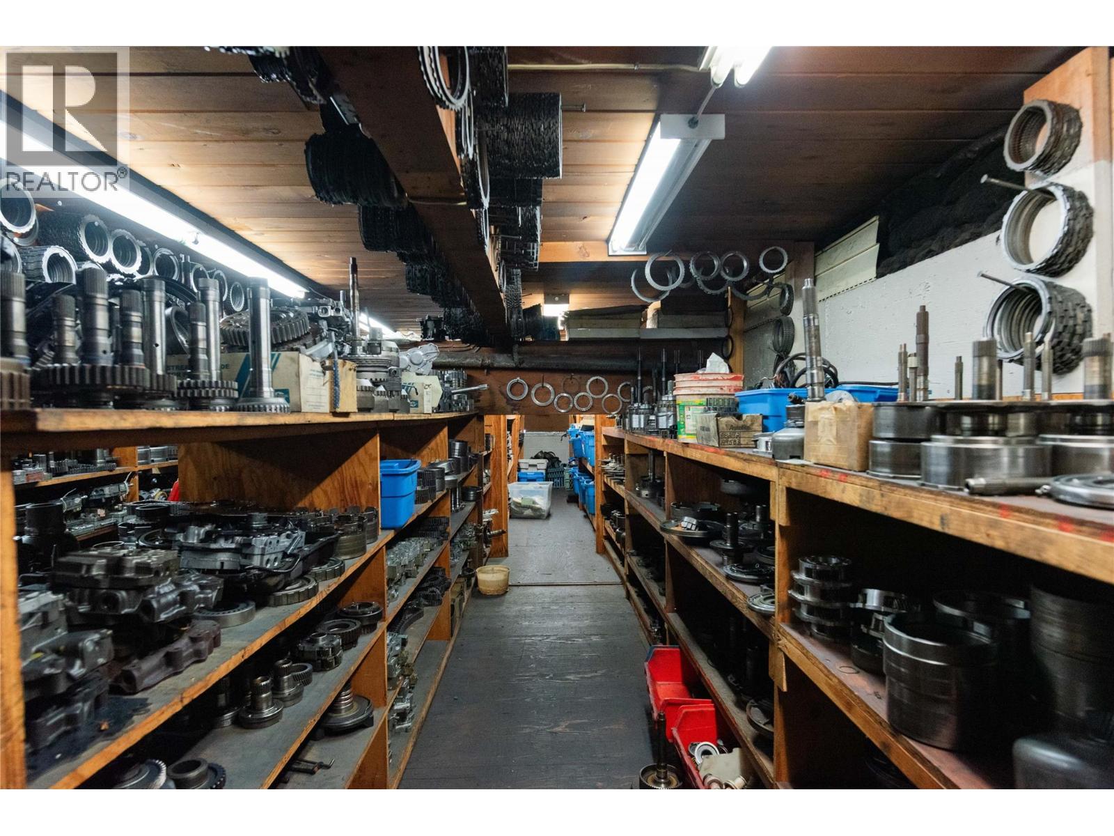 2865 B And 2929 Highway Drive, Trail, British Columbia  V1R 2T2 - Photo 49 - 10344222