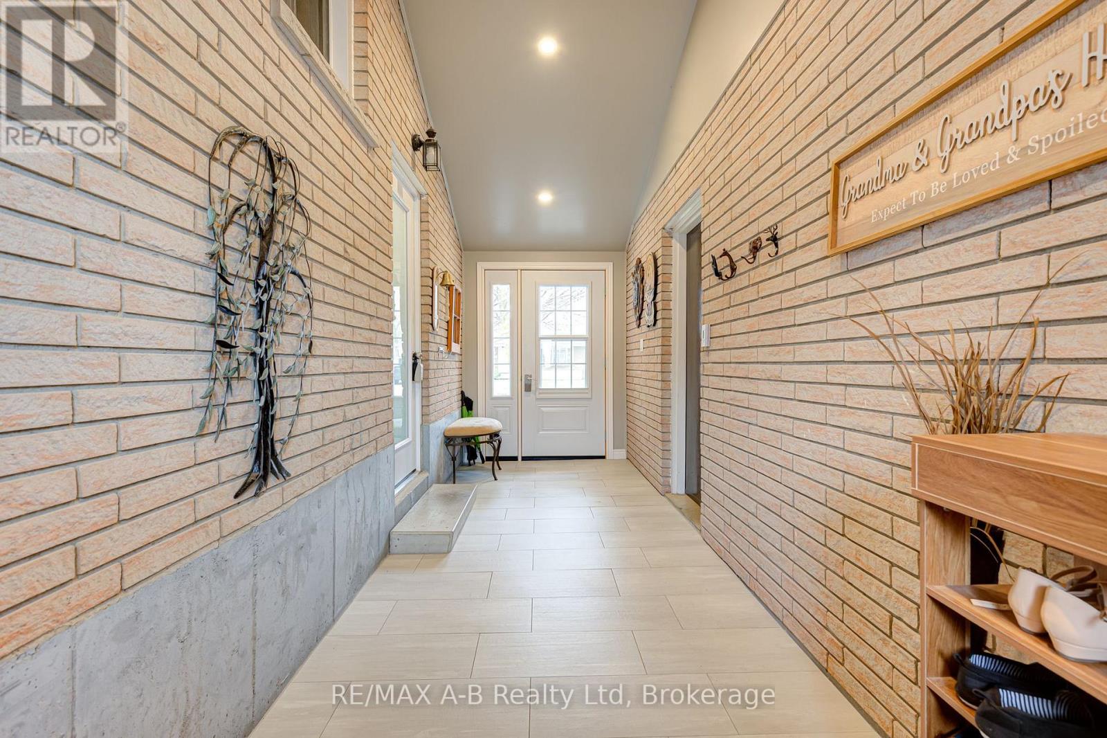 50 Albert Street, West Perth, Ontario  N0K 1N0 - Photo 5 - X12999904