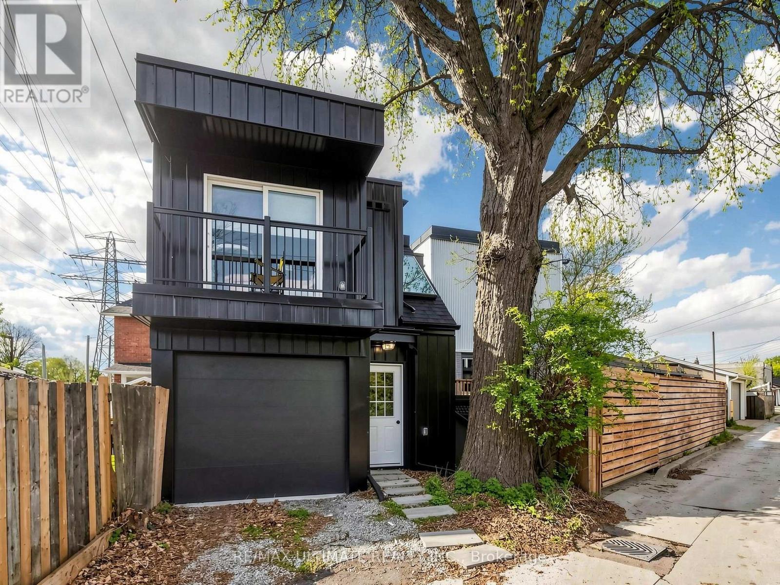 35 Blackthorn Avenue, Toronto, Ontario  M6N 3H4 - Photo 33 - W13120942