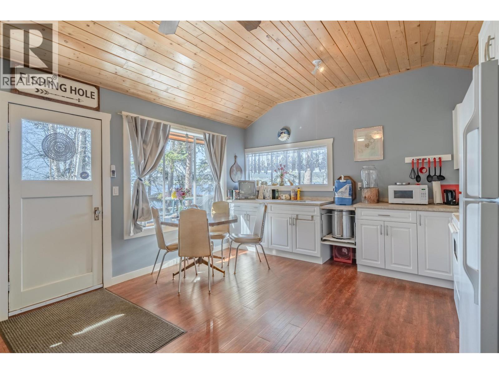 4677 Caverly Road, Lac La Hache, British Columbia  V0K 1T0 - Photo 33 - R3127476