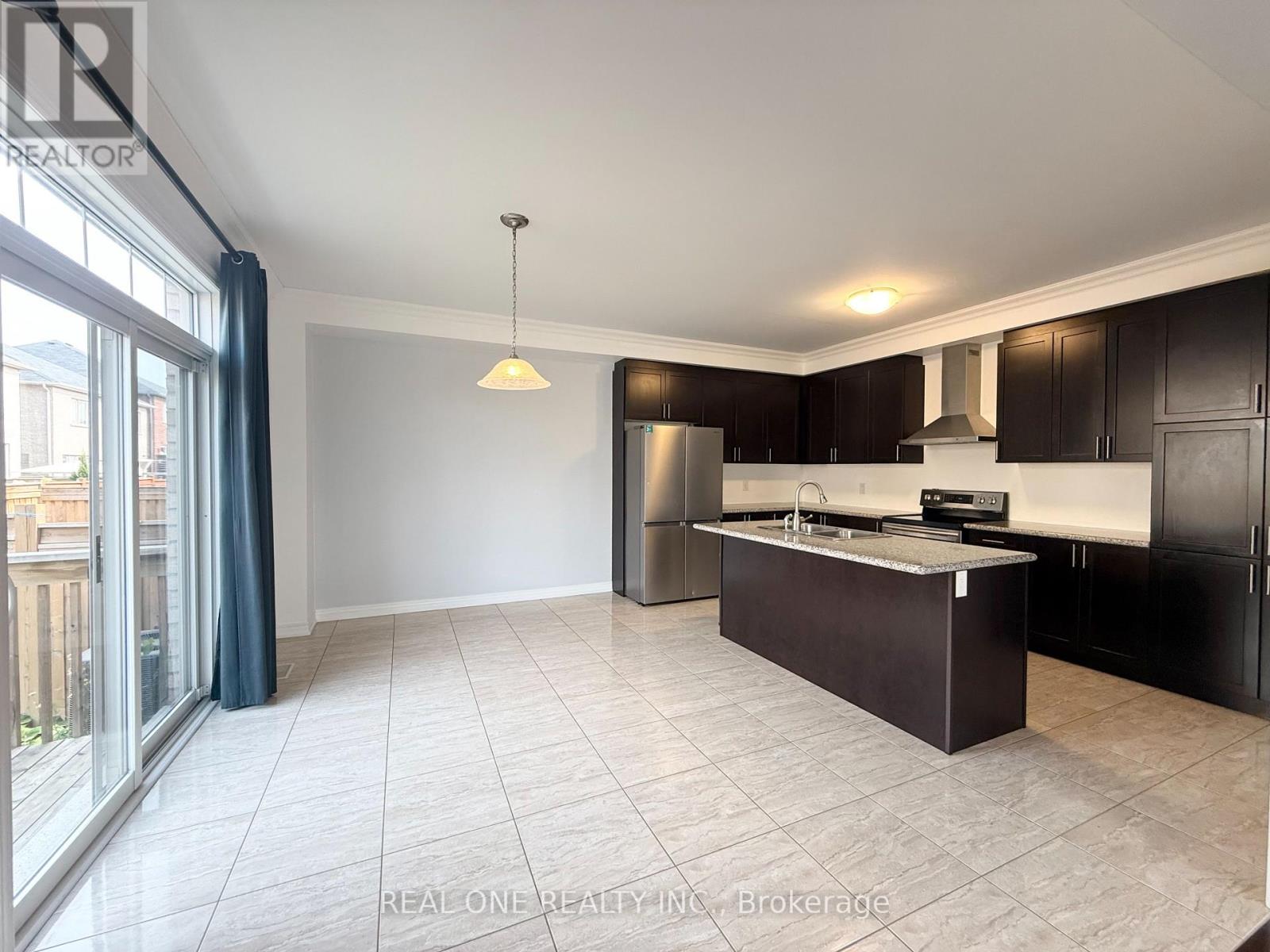 39 Mowder Drive, Aurora, Ontario  L4G 0V4 - Photo 8 - N13170766