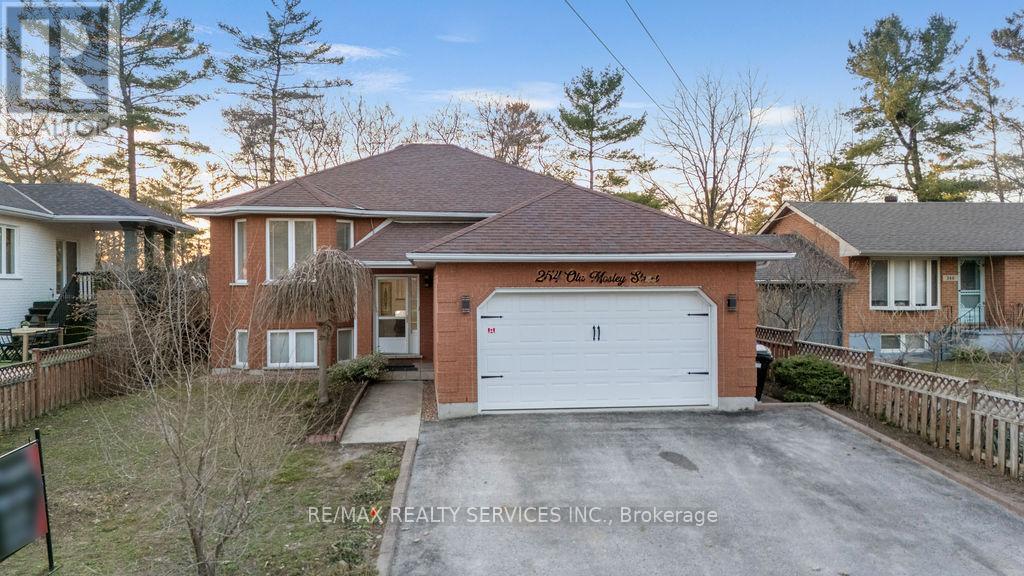 254 Old Mosley Street, Wasaga Beach, Ontario  L9Z 2H8 - Photo 2 - S13170840