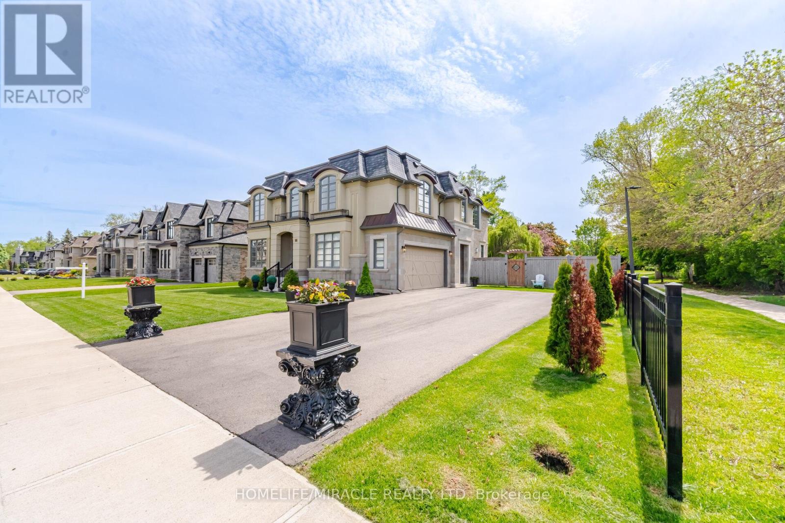 225 Prince George Crescent, Oakville, Ontario  L6L 6P2 - Photo 4 - W13170760