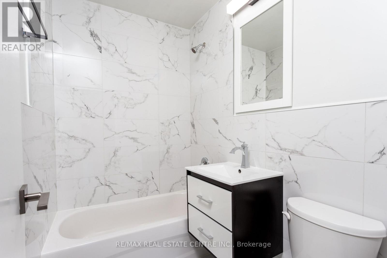 205 - 371 Lakeshore Road W, Mississauga, Ontario  L5H 1H4 - Photo 14 - W13170788