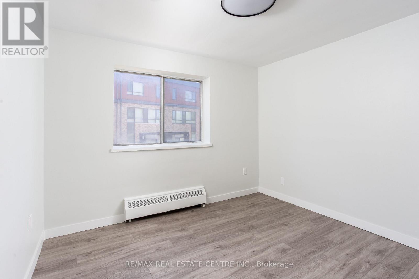 205 - 371 Lakeshore Road W, Mississauga, Ontario  L5H 1H4 - Photo 18 - W13170788