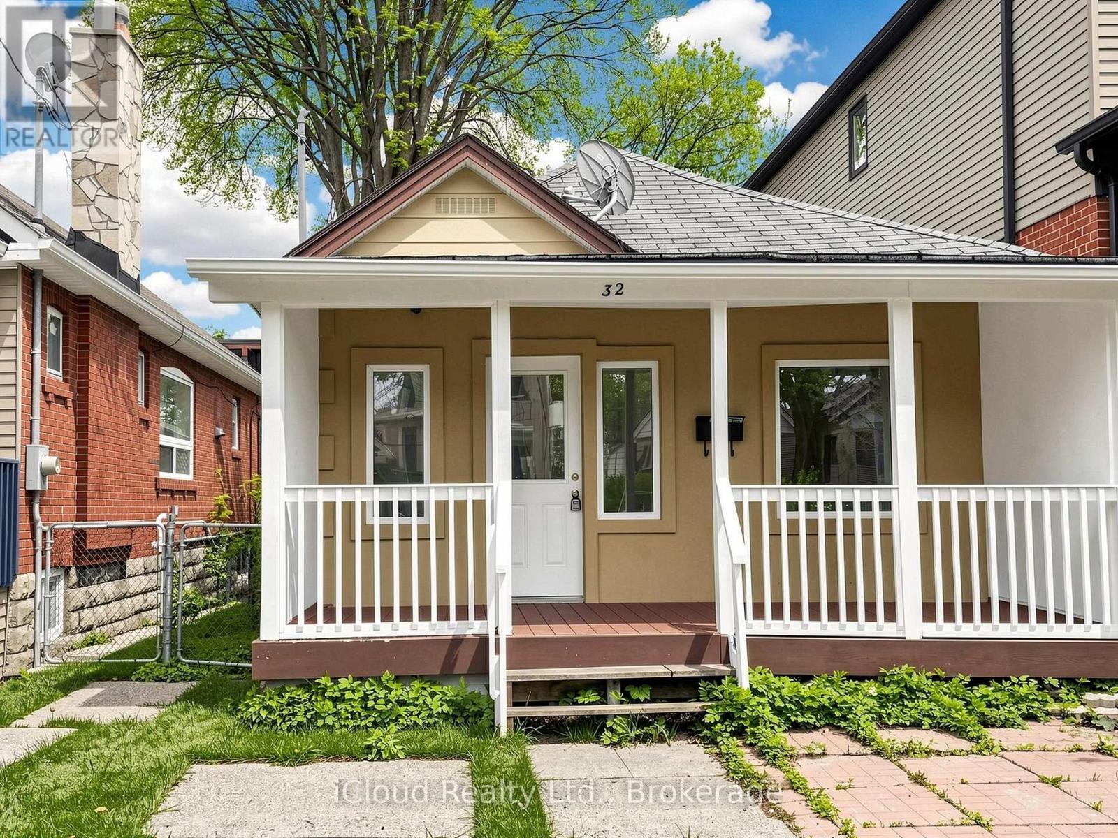 32 Seventeenth Street, Toronto, Ontario  M8V 3K3 - Photo 10 - W13170812
