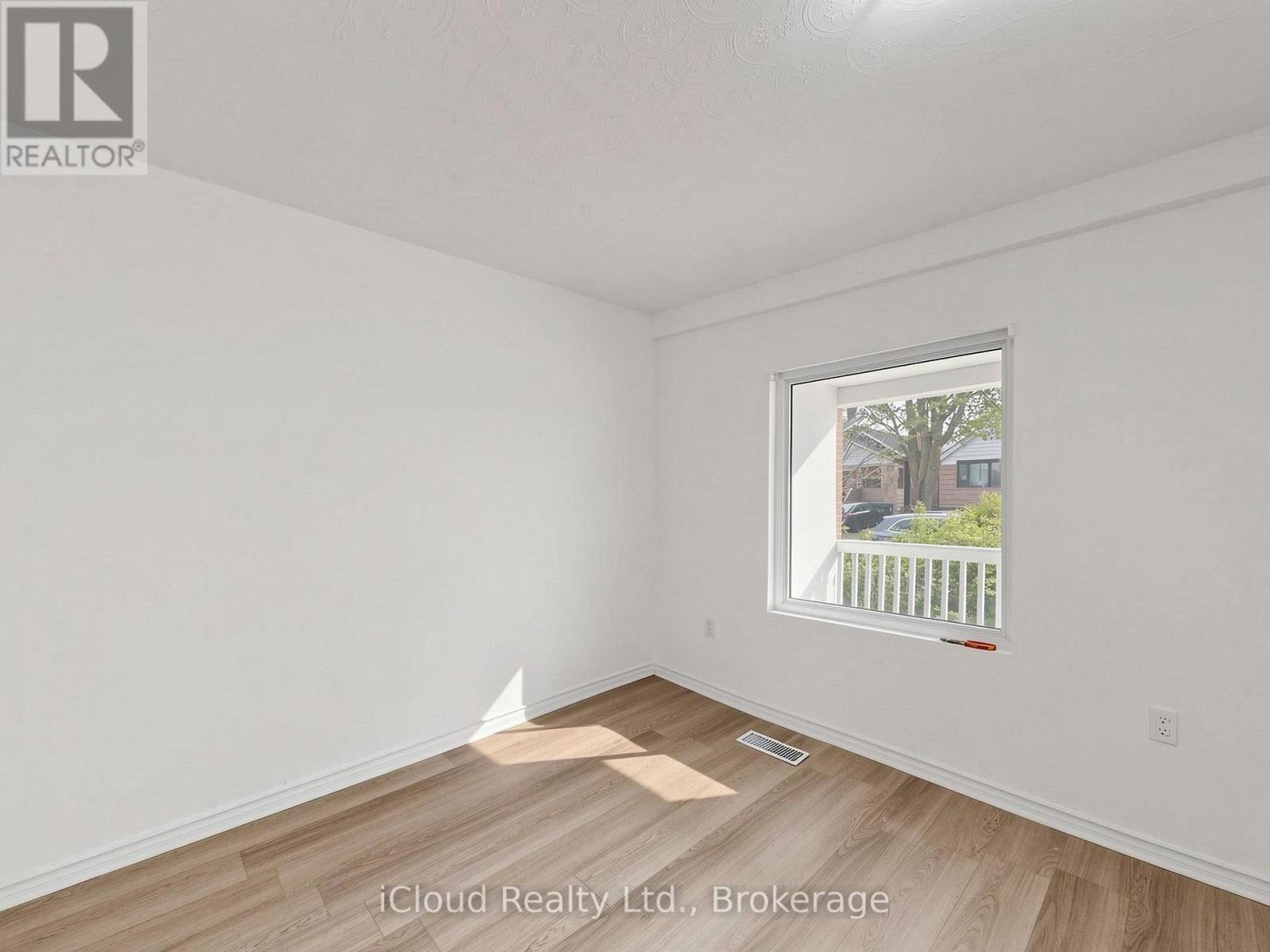 32 Seventeenth Street, Toronto, Ontario  M8V 3K3 - Photo 23 - W13170812
