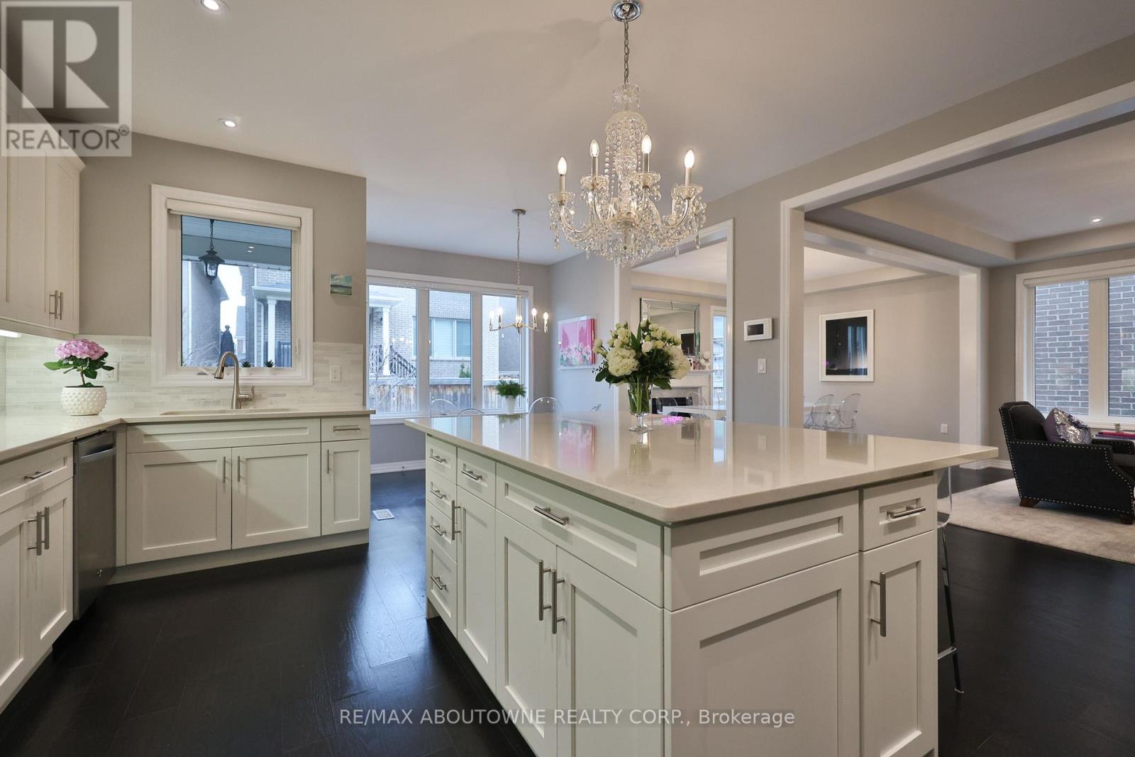 3205 Violet Gardens, Oakville, Ontario  L6M 1L5 - Photo 15 - W13170818