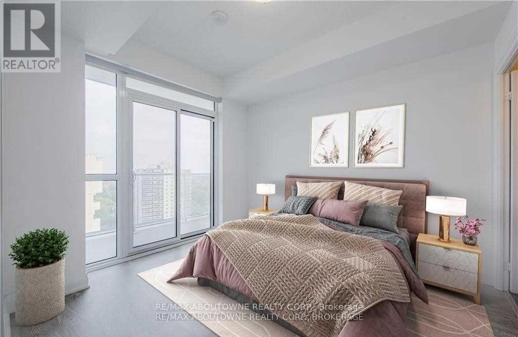 1503 - 55 Speers Road, Oakville, Ontario  L6K 3R6 - Photo 2 - W13170830