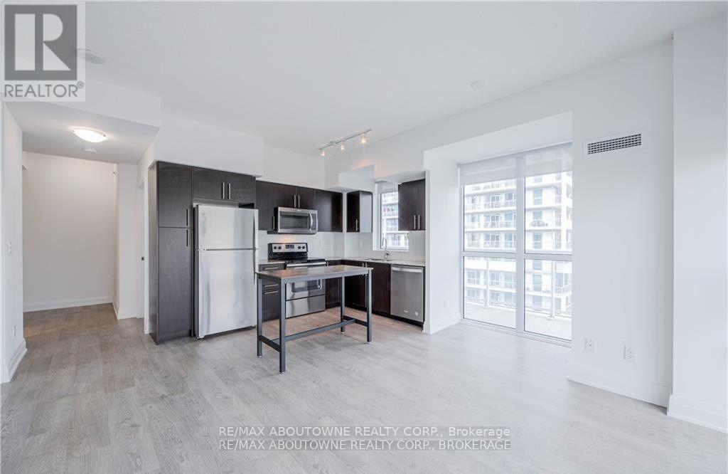 1503 - 55 Speers Road, Oakville, Ontario  L6K 3R6 - Photo 4 - W13170830